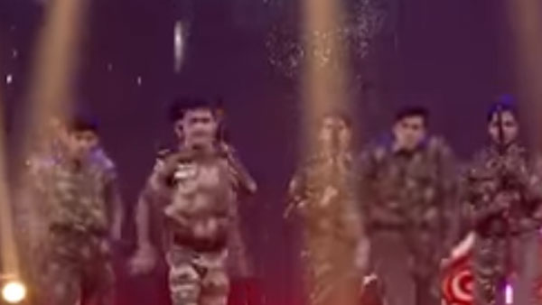 కామెడీ స్కిట్స్..