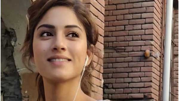 తొలి ప్రేమ చిత్రంలో సునయనగా