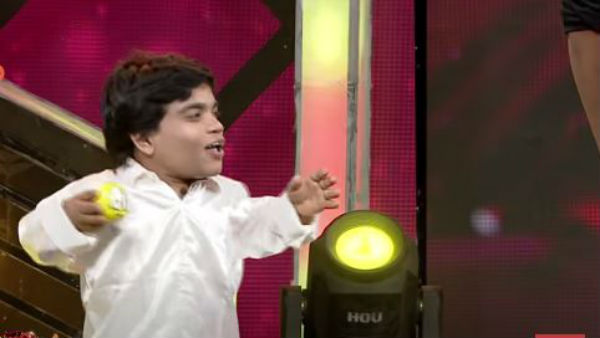 అది ముందు చెప్పురా గాడిదా అంటూ