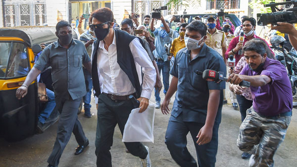 విచారణకు ముందు షాక్