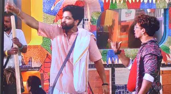 అమ్మా రాజశేఖర్పై హారిక కాఫీ పోసి.