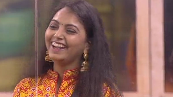 అభిజిత్పై మోనాల్ సోదరి కామెంట్స్