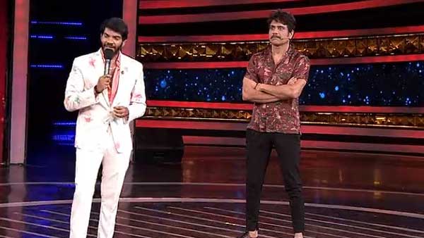 రిచ్గా రీఎంట్రీ.. కంటెస్టెంట్లకు గిఫ్టులు