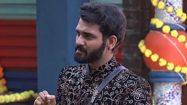 గట్టిగానే గాయపరుచుకుంటున్నారు