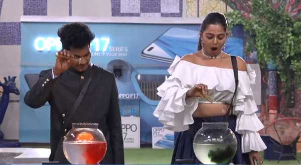 విజిల్ వేసి గెలిచిన హారిక దేత్తడి