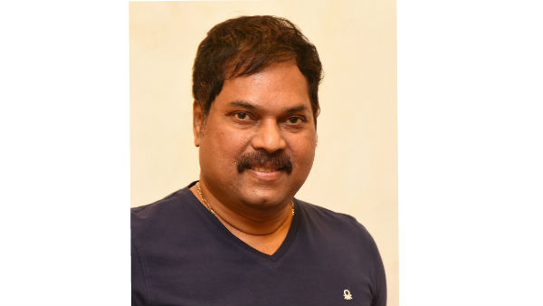 11 మంది దోచుకొంటున్నారు..