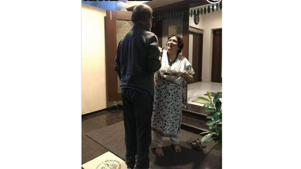 Latha Welcomes Rajinikanth after discharged from Hospital Latha Welcomes Rajinikanth after discharged from Hospital