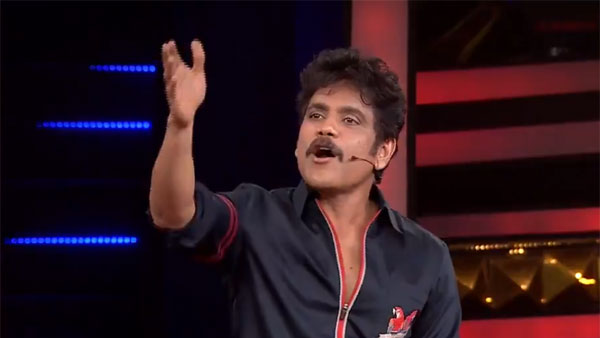 నోరు జారడంతో నాగార్జున ముందే లీక్