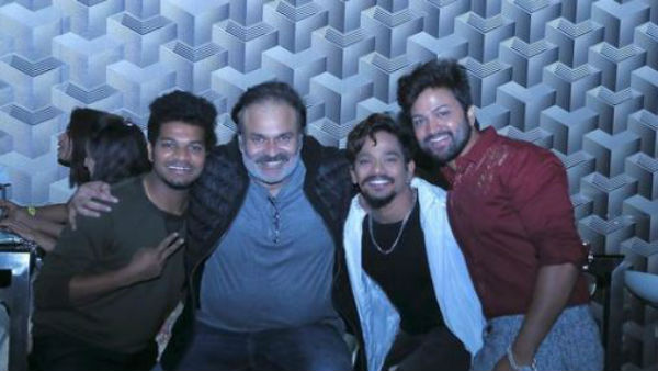 గ్రాండ్ పార్టీ..