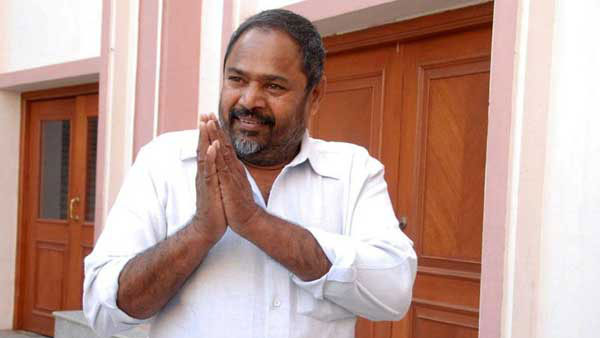 ఇండస్ట్రీ పెద్దలను ఇరుకున పెట్టిన పీపుల్స్ స్టార్