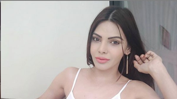 అక్కడ ఫుల్ బిజీ.. సొంత యాప్ కూడా