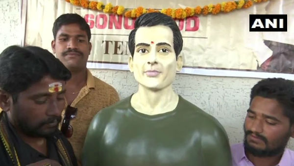 Dubba Tanda of Siddipet villagers built temple for Sonu Sood Dubba Tanda of Siddipet villagers built temple for Sonu Sood