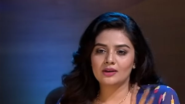 బిగ్ బాస్ గుట్టు విప్పేసిన యాంకర్
