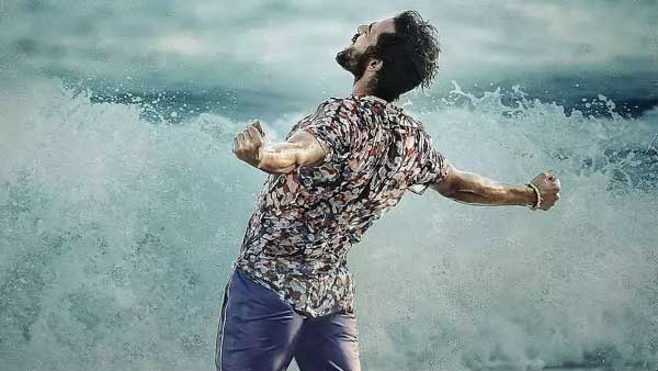 నాల్గో స్థానంలో ఉప్పెన.. ఐదులో అల