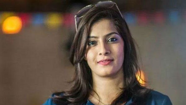 Varalaxmi Sarathkumars Twitter and Instagram accounts hacked Varalaxmi Sarathkumars Twitter and Instagram accounts hacked