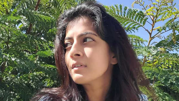 రాధిక, వరలక్ష్మీ ట్వీట్స్..