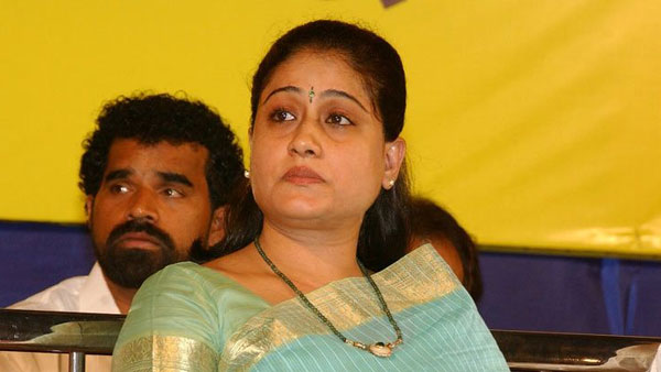 పెద్డ సినిమాల్లో ఆఫర్స్ వచ్చినప్పటికీ..