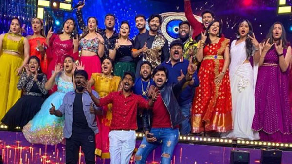 అందరూ ఒకే చోట..