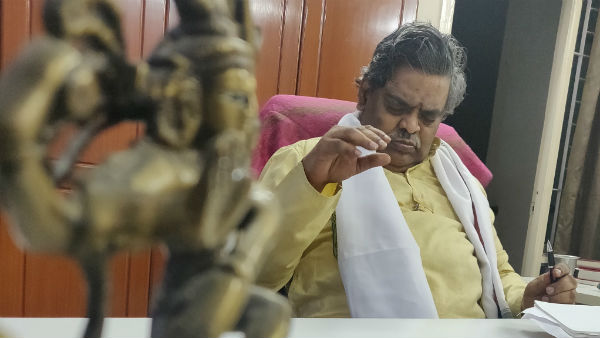Sirivennela writes songs for Krishna vamsi Ranga marthanda movie Sirivennela writes songs for Krishna vamsi Ranga marthanda movie