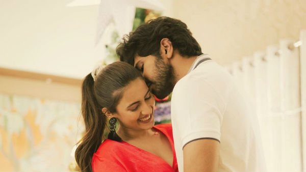హనీమూన్ ఫోటోలు..