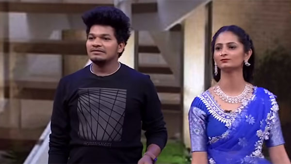 ఆడగాలి తాకక...