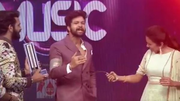 మళ్లీ ఇలా..