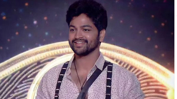 పొరపాటున రివీల్ చేసేసిన సోహెల్