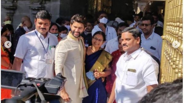 మధ్యలో అలా..