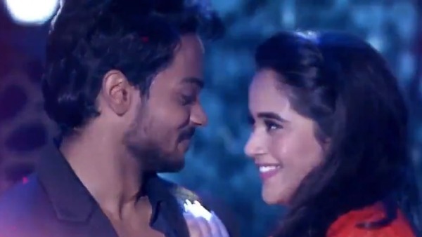 దీప్తి సునయన జంట..