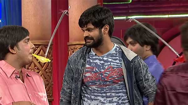 వరుసగా ఆఫర్లు..