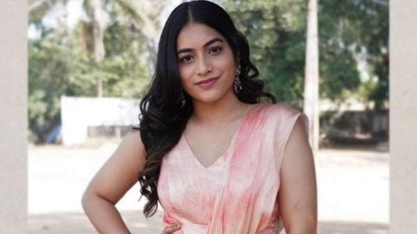 హౌస్లో అతడితో లవ్ ట్రాక్.. బయట కూడా