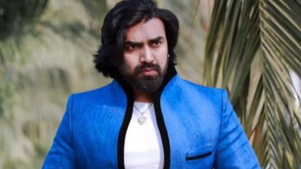 సీలింగ్కు ఉరి వేసుకొని సూసైడ్