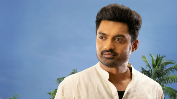 హీరో అందుకే ఒప్పుకున్నాడని చెబుతున్నారు