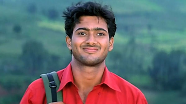 మొదటి సినిమతోనే భారీ క్రేజ్