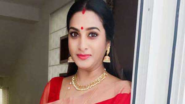 అవన్నీ తప్పుడు వార్తలే.. నా పర్మిషన్ లేకుండా.. సురేఖా వాణి స్వీట్ వార్నింగ్
