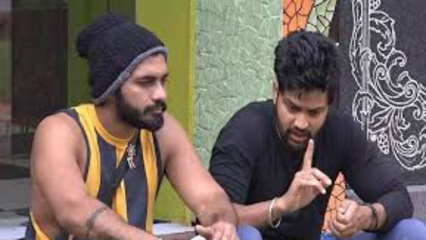ఖాళీ చేతులతో..