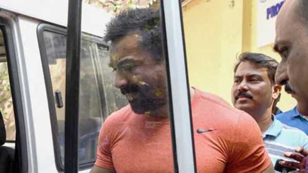 గతంలో ఎజాజ్ ఖాన్ అరెస్ట్
