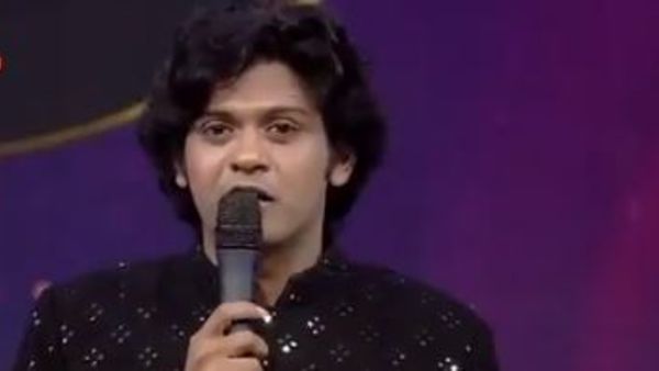 ఇద్దరికి పంచ్లు..