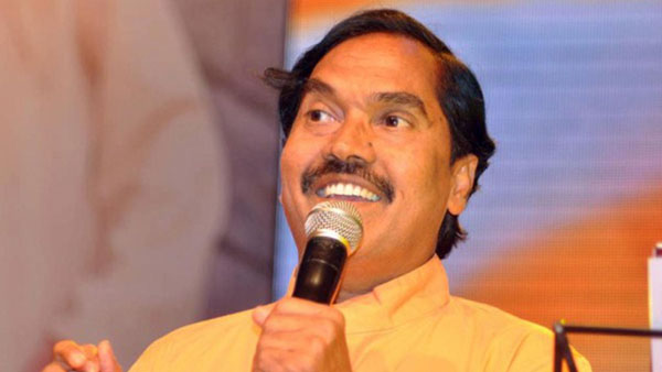 కనీసం క్రెడిట్..