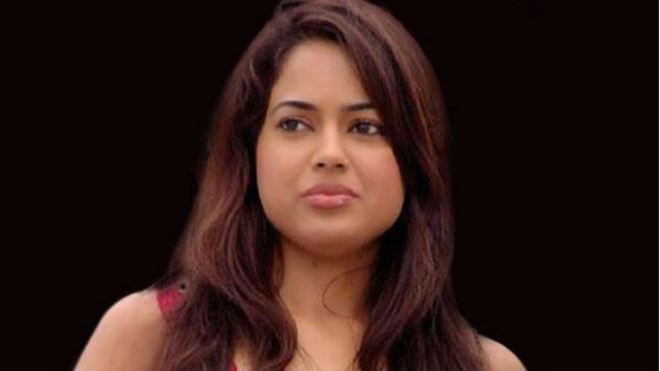 అదృష్టం కొద్దీ ఆమెకు సోకలేదు