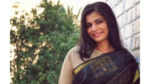 సోషల్ మీడియాలో అలా..