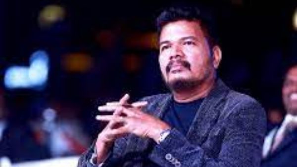 అర్థం లేని ఆరోపణలు