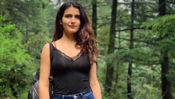 చెంప పగలకొట్టిన వెంటనే గుద్దాడు..