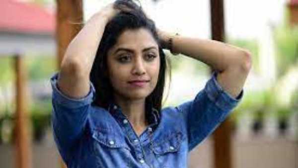 పవర్ఫుల్ పాత్రలతో..