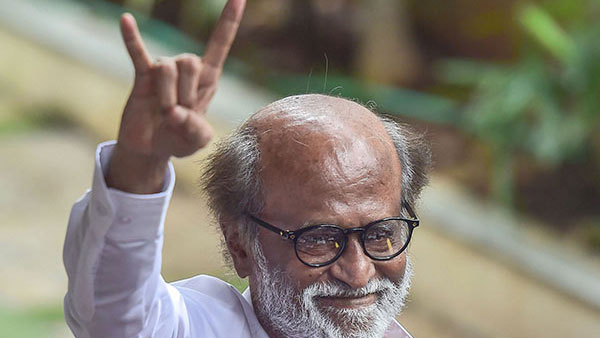 సినీ రాజకీయ ప్రముఖులు..