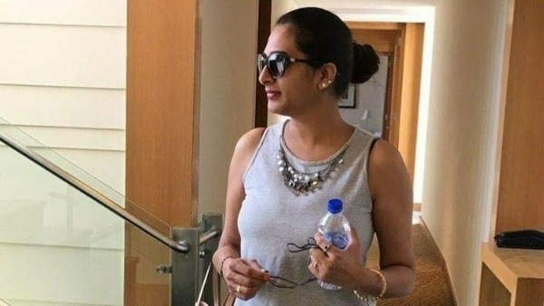 అలా భర్త మీద ప్రేమ చాటుతూ