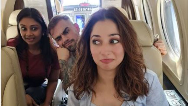 ప్రైవేట్ విమానంలో