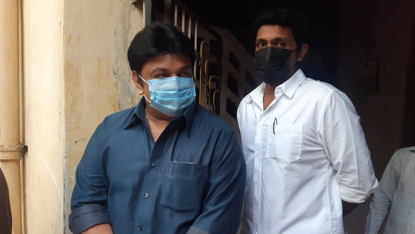 ఇబ్బంది పడిన సినీ తారలు