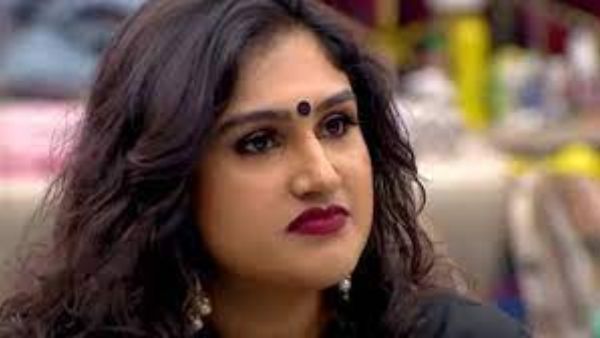 సిమ్రన్, ప్రియా ఆనంద్లు..