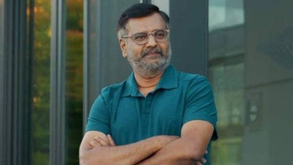 ప్రభుత్వ ఉద్యోగిగా జీవితం..